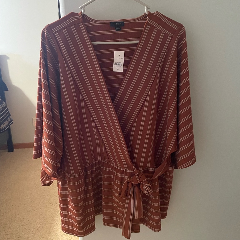 Ann Taylor factory XL peplum wrap top, brown-rust color